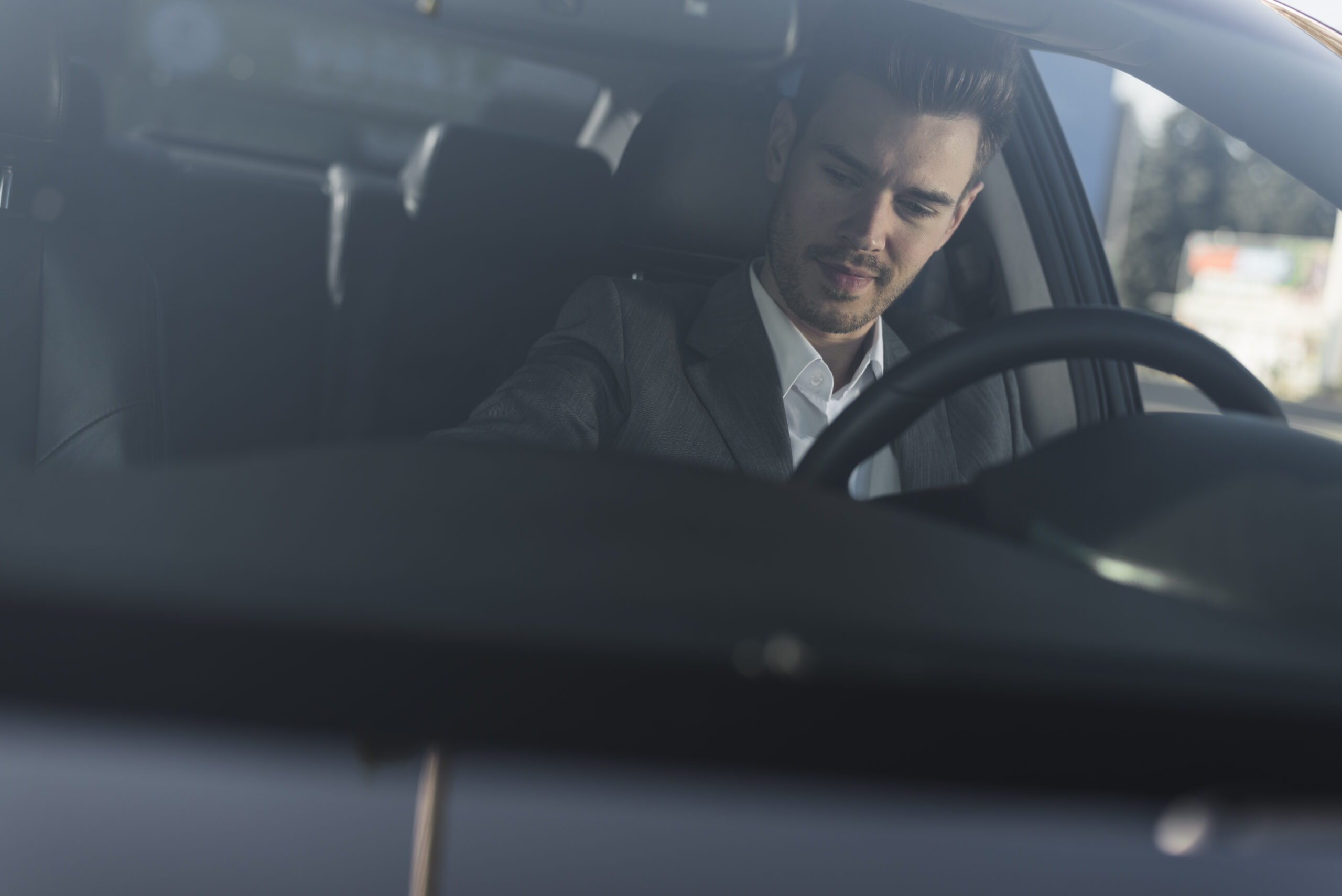 Assurance VTC jeune chauffeur : comment choisir son contrat ?